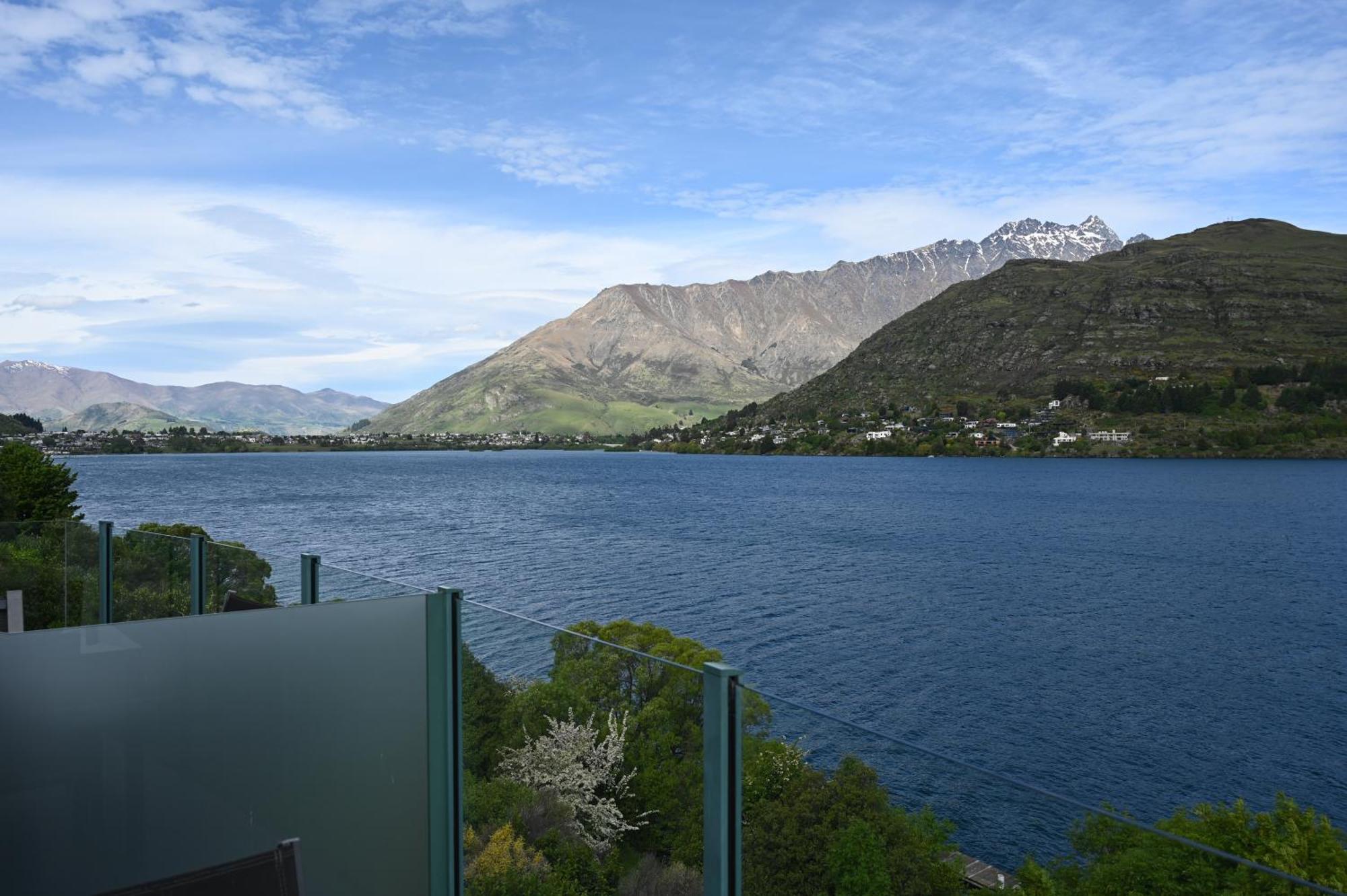 Frankton House - Queenstown Holiday Home Екстер'єр фото