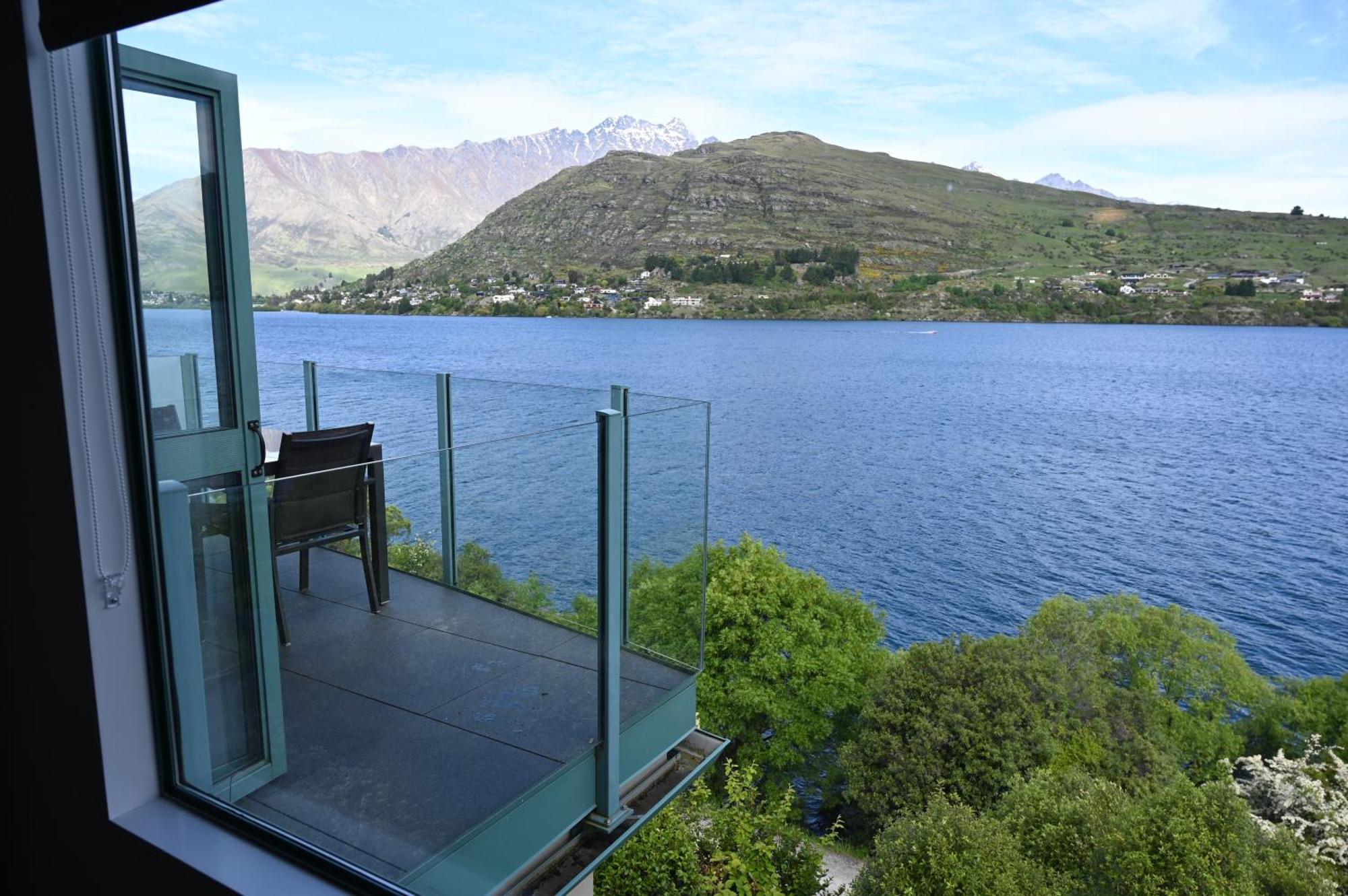 Frankton House - Queenstown Holiday Home Екстер'єр фото