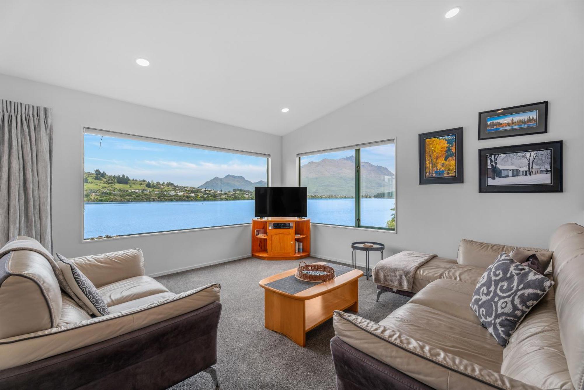 Frankton House - Queenstown Holiday Home Екстер'єр фото