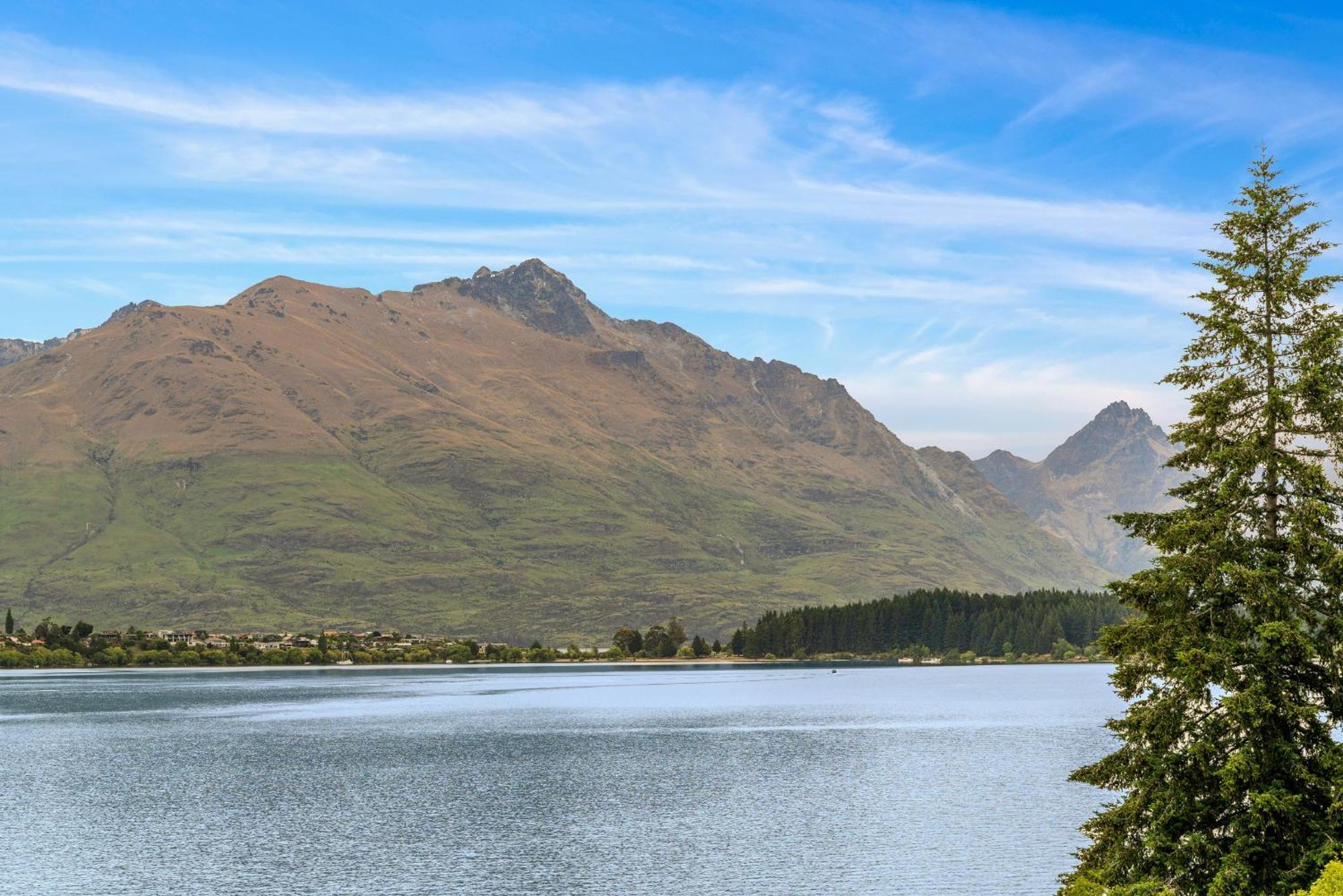 Frankton House - Queenstown Holiday Home Екстер'єр фото